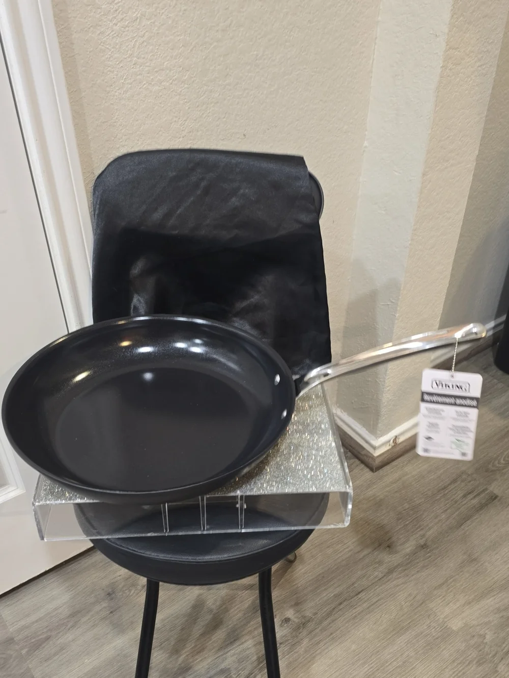 Viking Hard Anodized Ceramic Signature Handle Non-Stick 12